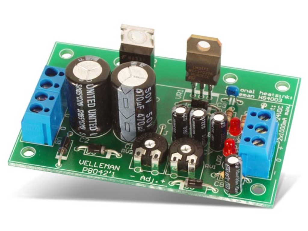 WSPC8042 – symmetrische voeding 1A