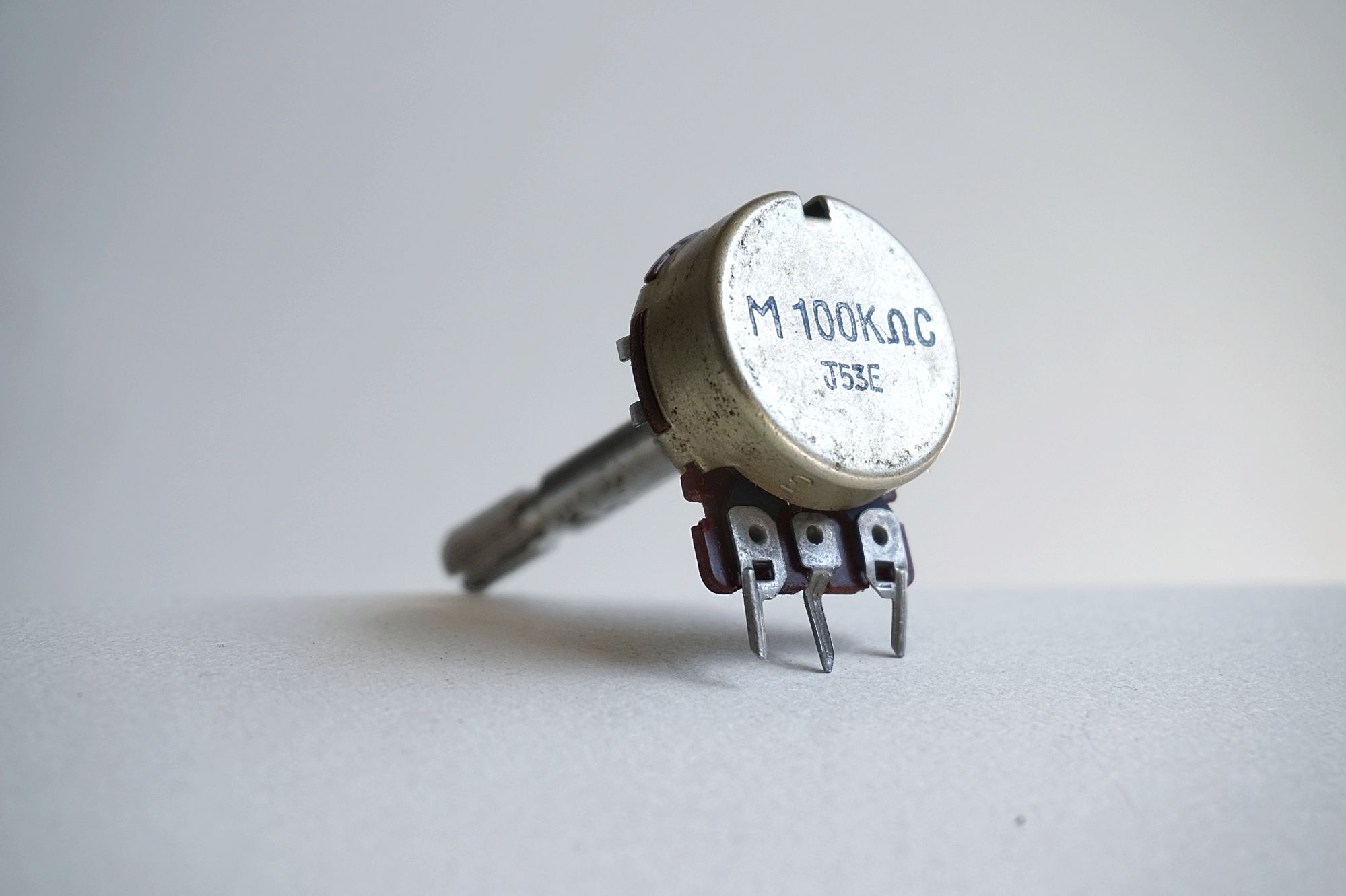 100K C x 1 – Mallory