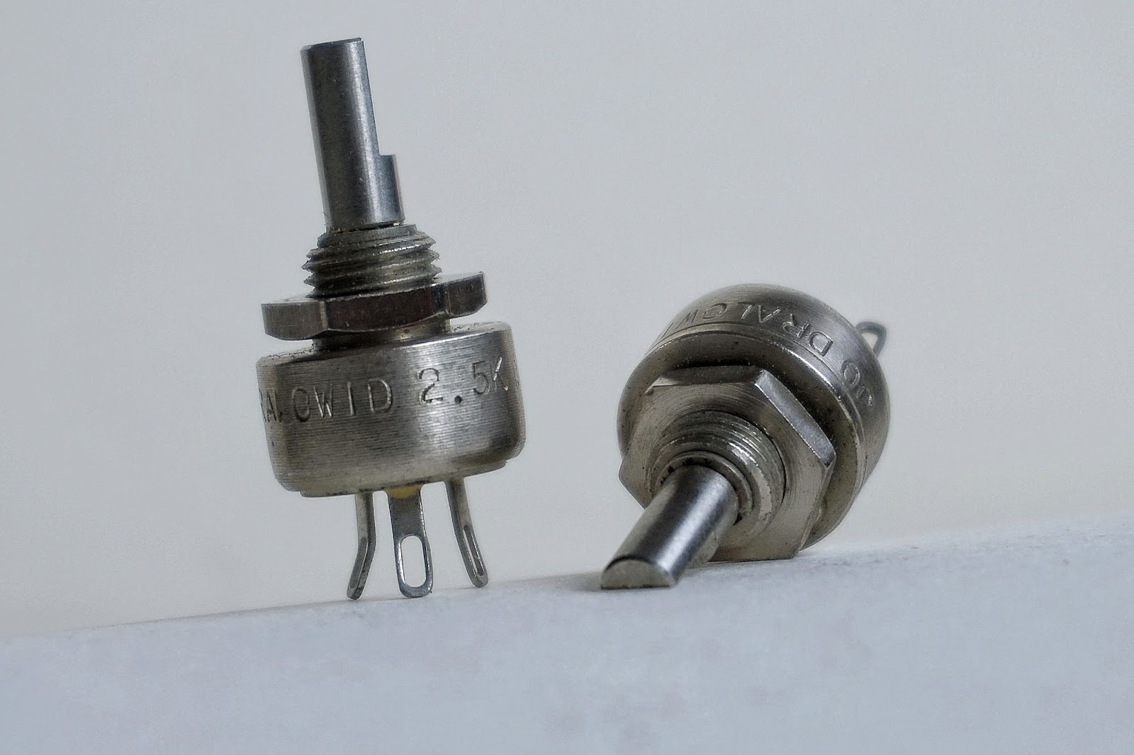 1M + x 1 – Preh