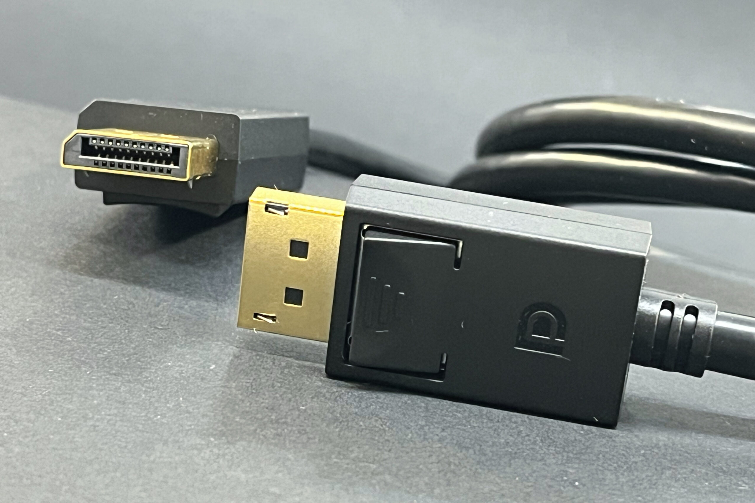 DisplayPort – A M  > M   | professioneel