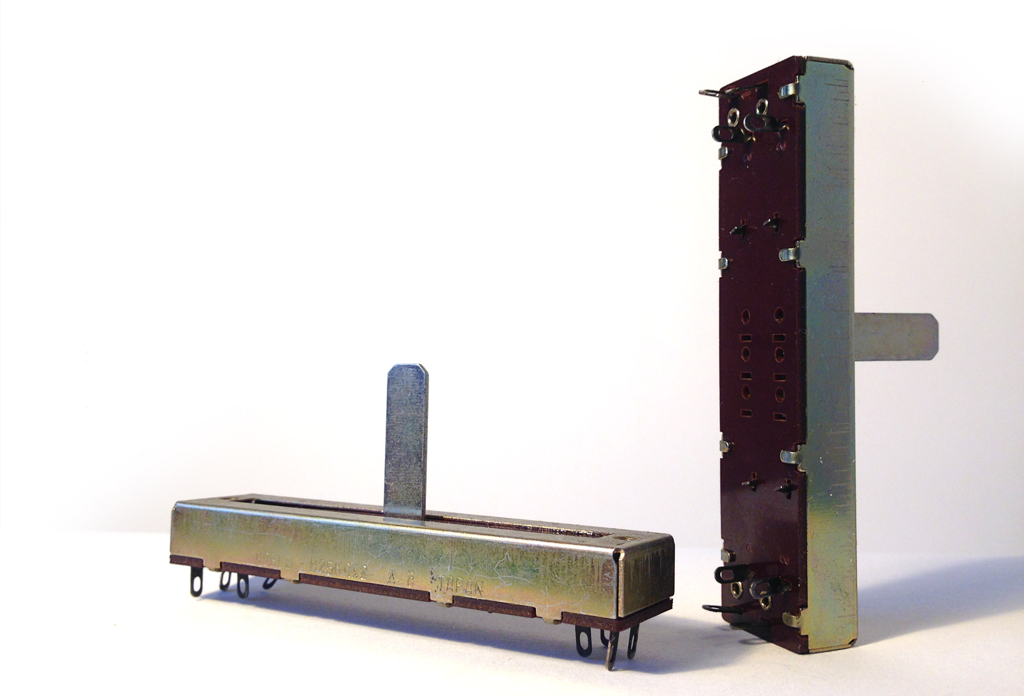 25 KΩ B x 2 lineair – Noble