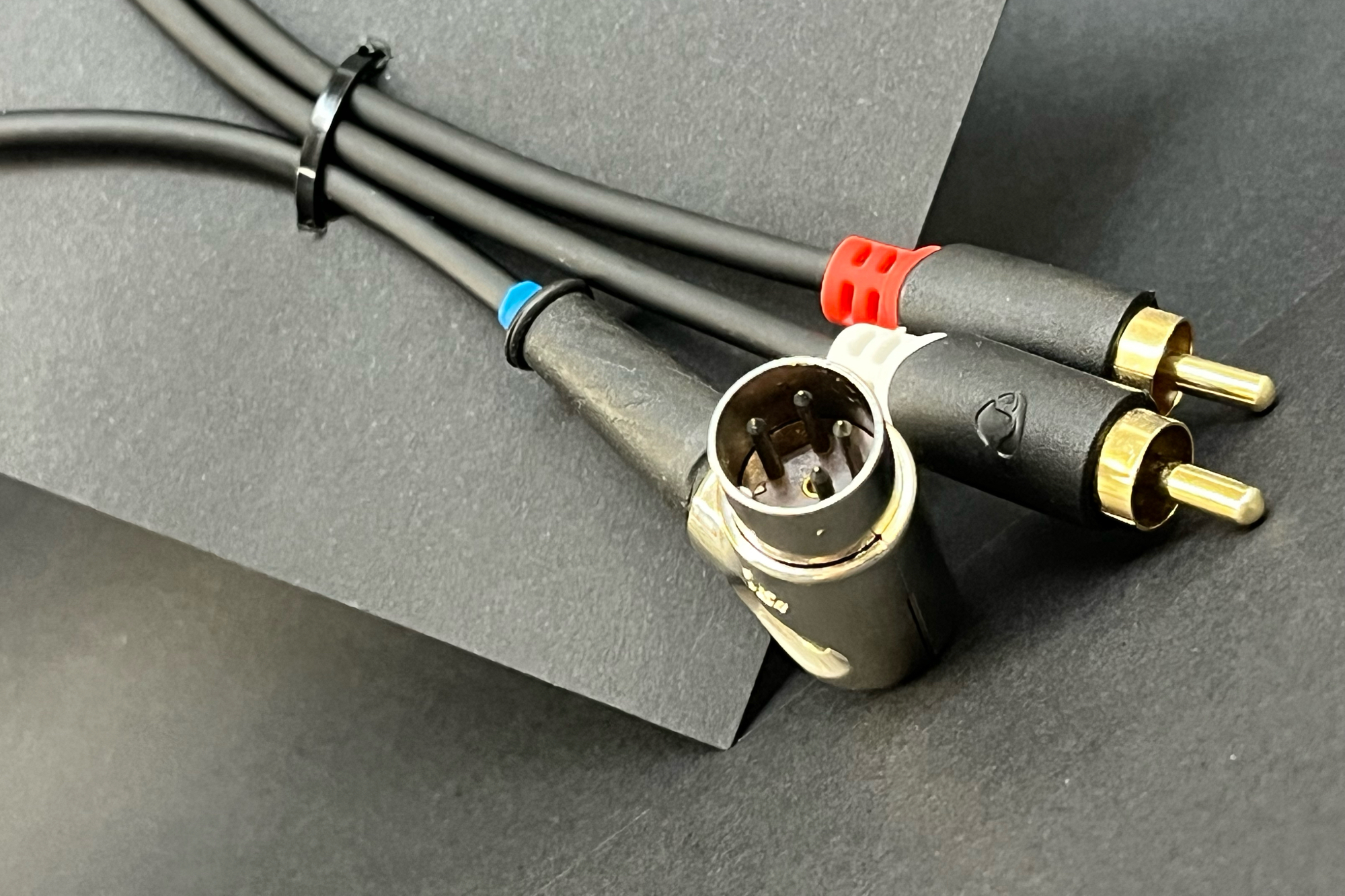 DIN-4 M haaks x RCA M